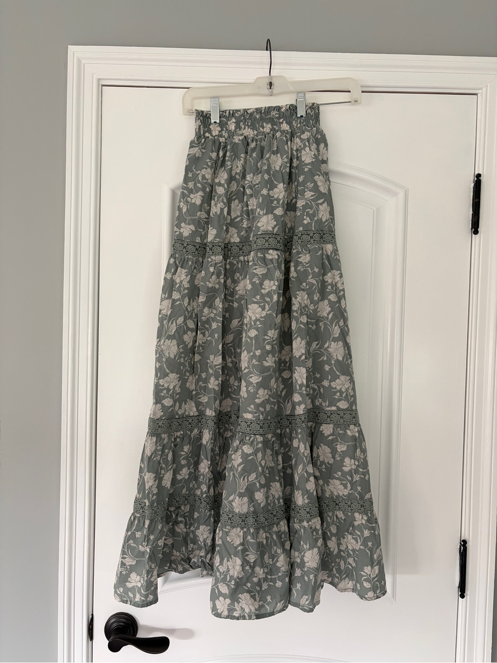 Kait Lace Tiered Midi Skirt